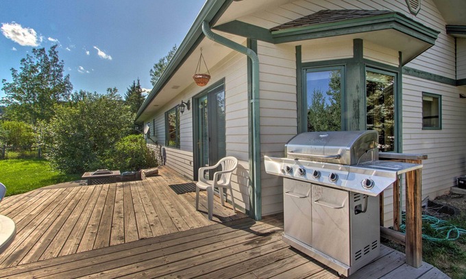 Big Sky Cottage | 'moose Haven' Getaway: 6 Mi to Big Sky Slopes