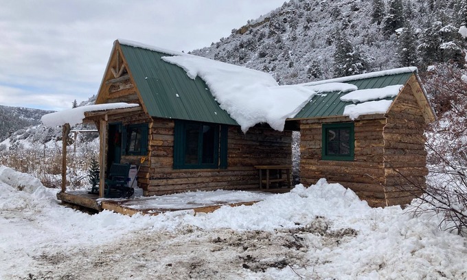 Somerset Cabin | Moose Landing Cabin - Leave Lovers Retreat on River on Kebler Pass