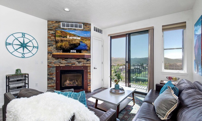 Park City Condo | Moose Mgmt at Stillwater 3070: Top Floor-Mountain & Lake Views-Hot Tub-Fireplace