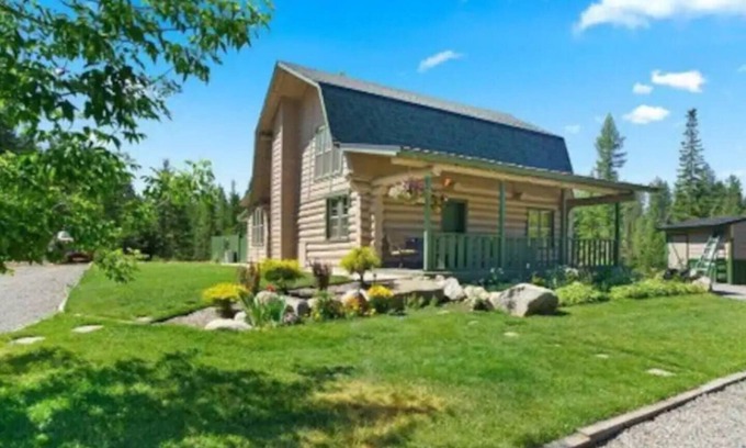 Athol House | Moose Tracks Lodge 10min to Silverwood