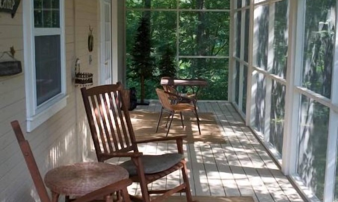 Mineral City Cabin | Mooselips Lodge