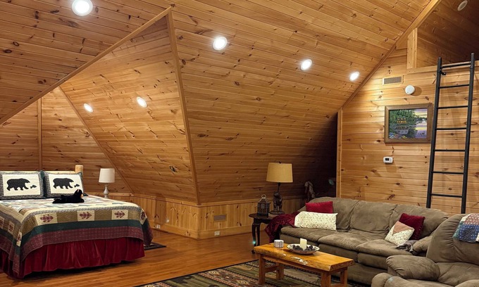 Morganton Bed & Breakfast | Morganton Point Bed & Breakfast Nestled just minutes from downtown Blue Ridge.