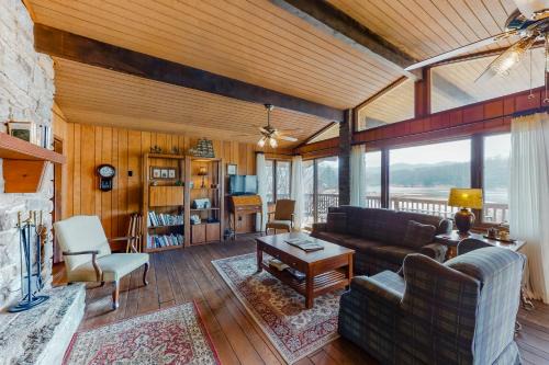 Lake Junaluska House | Morris Villa Upper
