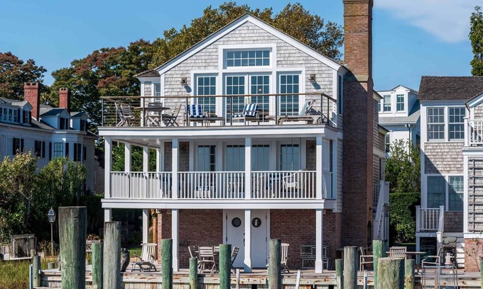 Edgartown House | Morse Ferry House - Deluxe Waterfront home on Edgartown Harbor w lighthouse view