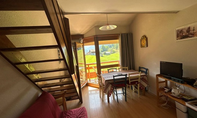Morzine Apartment | Morzine apartment with terrace and mezzanine 4-6 people