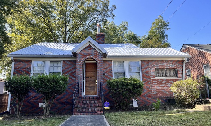 Midtown House | Mosaic Midtown Bungalow - Masters 10 Mins