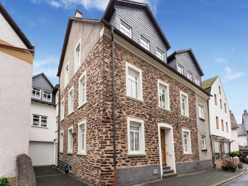 Ediger Apartment | Moselle River Retreat
