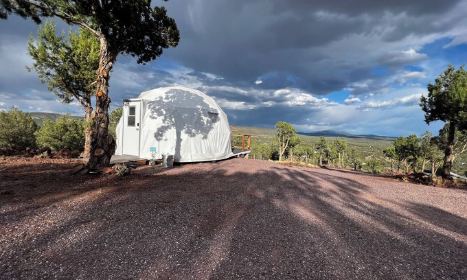 Ash Fork RV Rental | MOST UNIQUE 1-bedroom Dome in Williams with WiFi access
