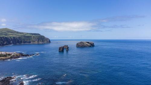 Ponta Delgada Villa | Mosteiros Sunset and Islets Apartment