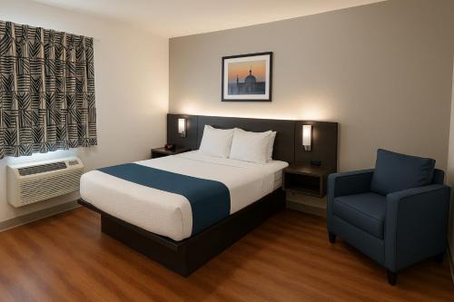 Duluth Hotel | Motel 6-Duluth, MN