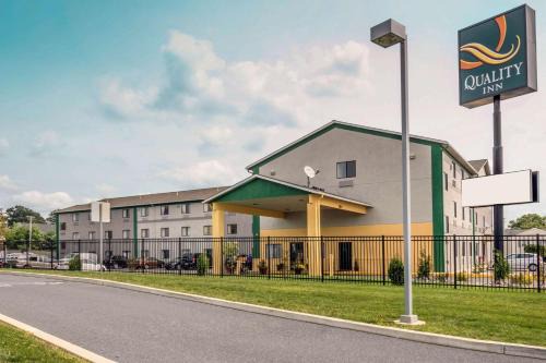Witmer Hotel | Motel 6 Lancaster