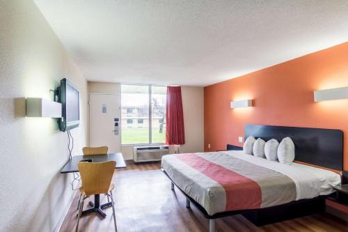 New Brunswick Hotel | Motel 6 New Brunswick