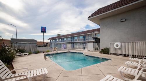 Ontario Hotel | Motel 6 Ontario, CA - Airport