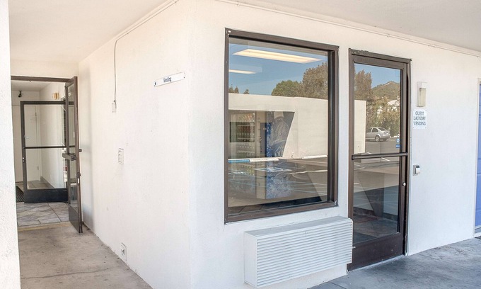 Ukiah Hotel | Motel 6 Ukiah, CA