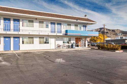 Wendover Hotel | Motel 6 Wendover