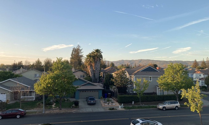 Napa House | /motivated for long-term renters/3/2.5, 2-car garage, ~360 mbps wifi