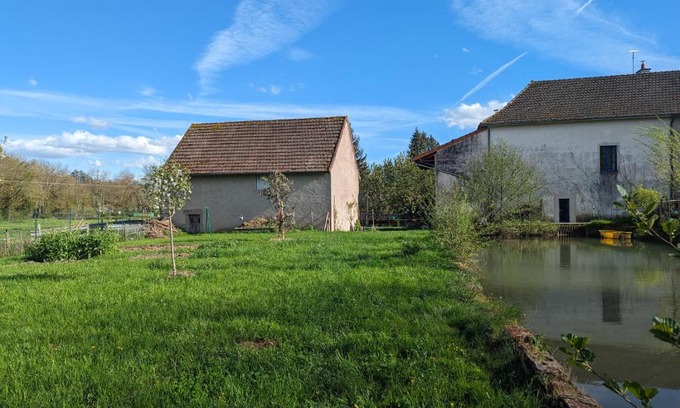 Paris-l'Hopital House | Moulin Cozanne, cottage with hot tub