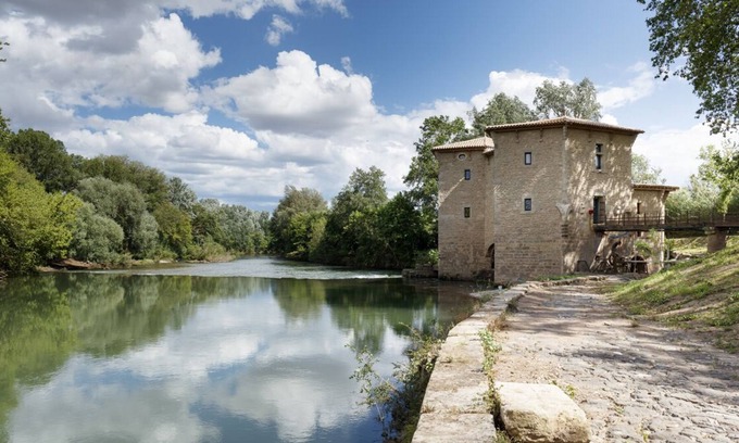 Pezenas Villa | Moulin De La Peche - Five Bedroom Villa, Sleeps 10