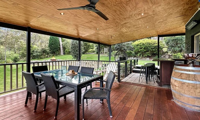 Mittagong House | Mount Gibraltar Retreat – stylish home in a serene natural setting