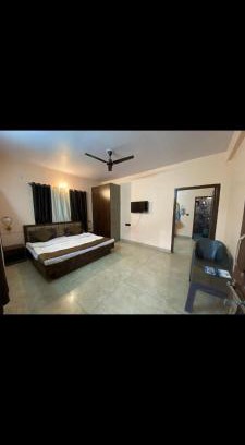 Bhimtal Hotel | Mount lake
