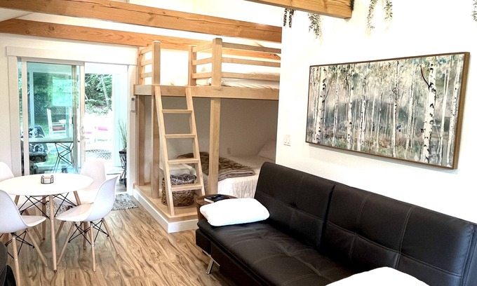 West Alton Cottage | Mount Major Cottage - Gateway to NH Lakes & Mountains