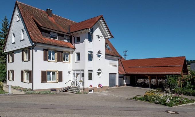 Villingen-Schwenningen Apartment | Mountain Biker’s Farmstay