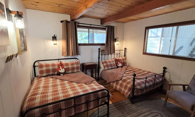 Twain Harte Cabin | Mountain Adventures Await ~ Spacious Family Chalet ~ Near Dodge Ridge & Yosemite