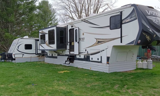 Pikeville House | Mountain Camper by Falls Creek Falls State Park,13 miles from historic Pikeville