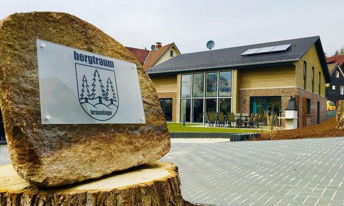 Braunlage House | Mountain dream Braunlage in the Harz mountains, 17 guests, sauna, pool