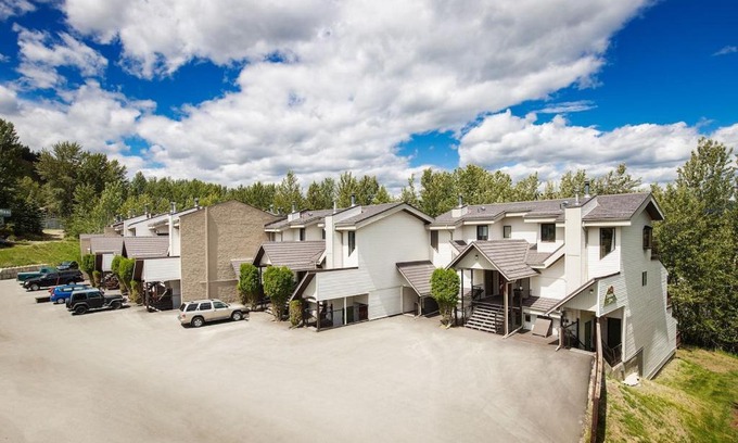 East Kootenay Apartment | Mountain Edge Resort Inn by StayIn