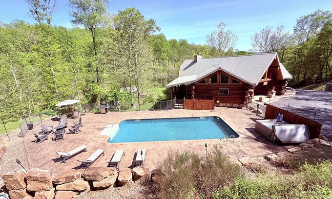 Mattawana Cabin | Mountain lodge in central PA, with Wi-Fi, a heated pool and hot tub.