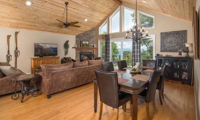Banner Elk House | Mountain Majesty at Emerald View | Luxury Living & Stunning Vistas