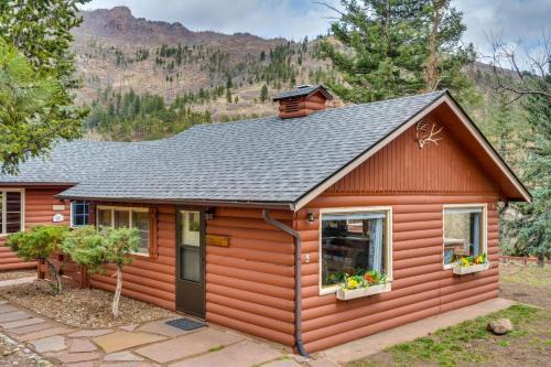Cascade House | Mountain Retreat at Base of Pikes Peak!