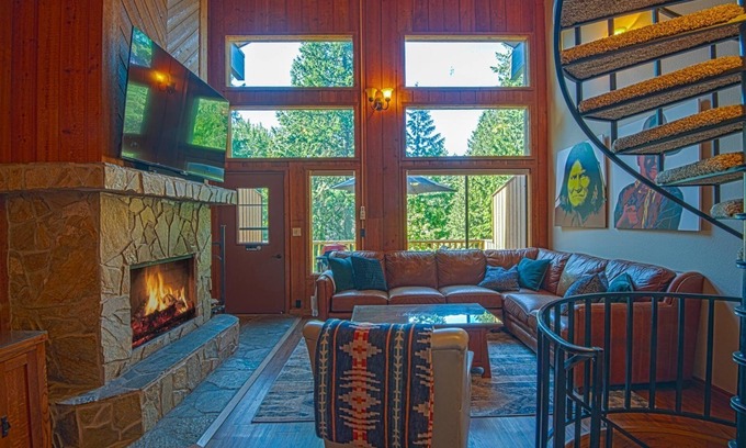 Whitefish Condo | Mountain side condo with AC, premier location and year round amenities