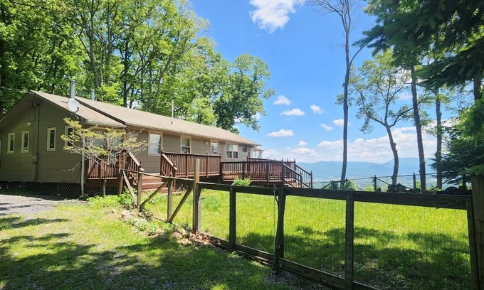 Luray House | Mountain Top Chalet | 0 Bed, 2 Bath
