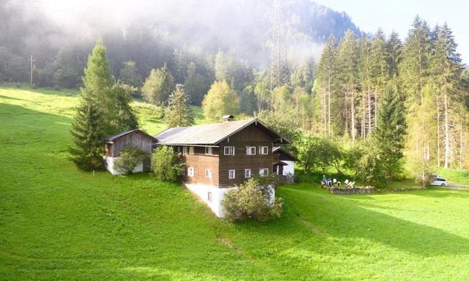 Muhlbach im Pinzgau House | Mountain-view Cottage Sleeps 15 -Balcony -Pets Ok