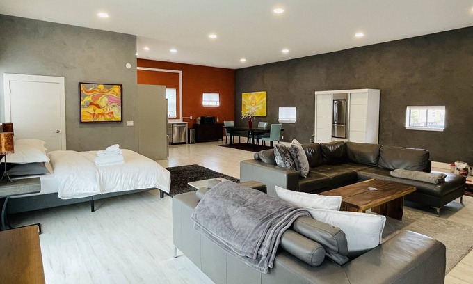 Bozeman Apartment | Mountain View Studio Apartment