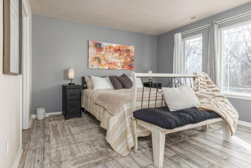 Pocatello Apartment | Mountain-View Townhouse