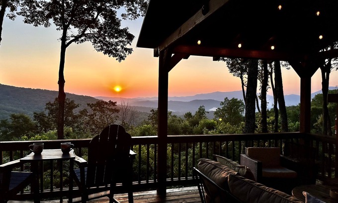 Ellijay Cabin | Mountain Views! Hot Tub, Pool Table, 2 King Suites, In & Out Fireplaces, Firepit
