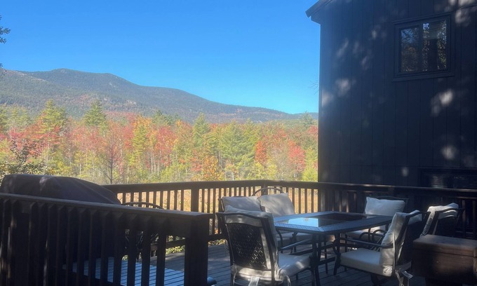 Birch Hill House | Mountain views! Updated! 7 min to NoCo Village, 5 min to Echo Lake & Saco!