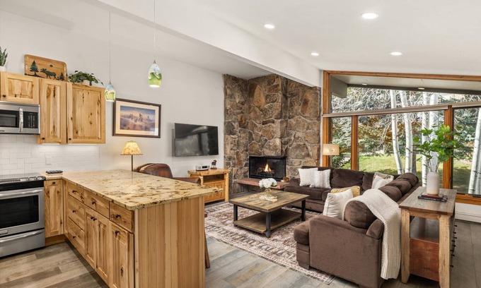 Snowmass Village Condo | Mountainside in Snowmass Village! Balcony W/Views, Large Outdoor Pool, HT, Gas FP, Elevator, Parking
