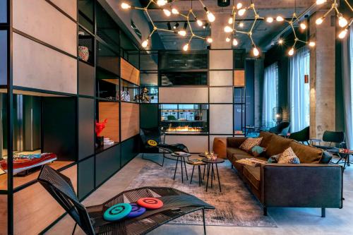 Novegro Hotel | Moxy Milan Linate Airport