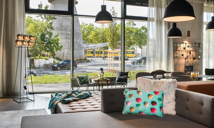 Siegelberg Hotel | Moxy Stuttgart Feuerbach