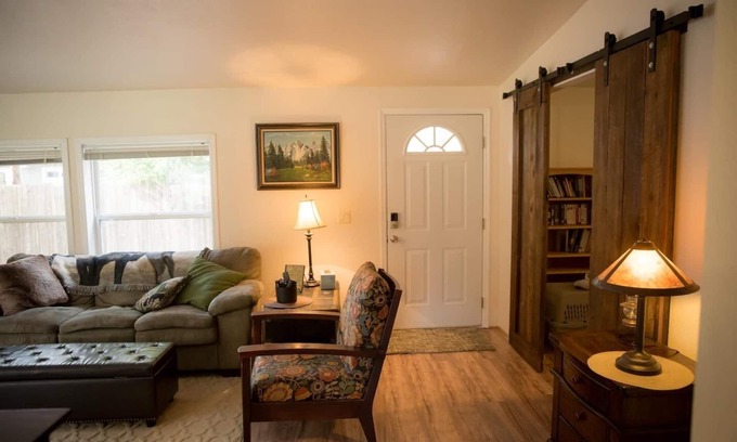 Packwood House | Mt Rainier & White Pass Family Getaway + Hot Tub