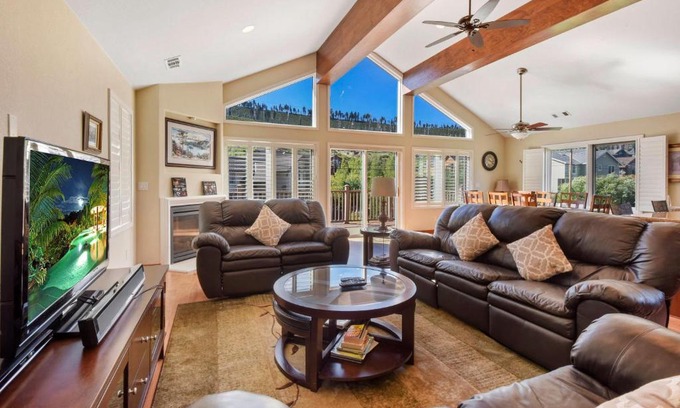 Mountain View Estates House | Mule Meadows