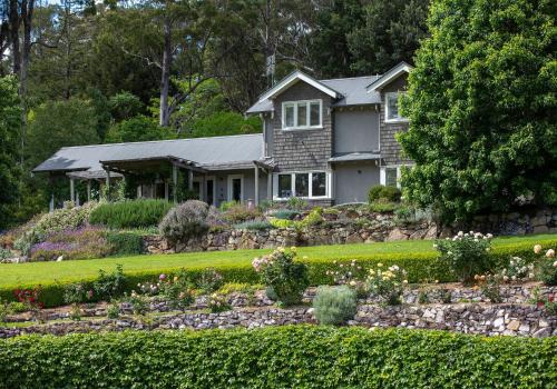 Bellawongarah House | Mulgrave House and Cottage - By Latitude South Coast