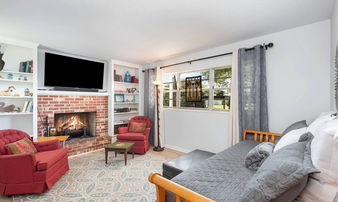 Indian Harbour Beach House | Multi Space Charming Beach House