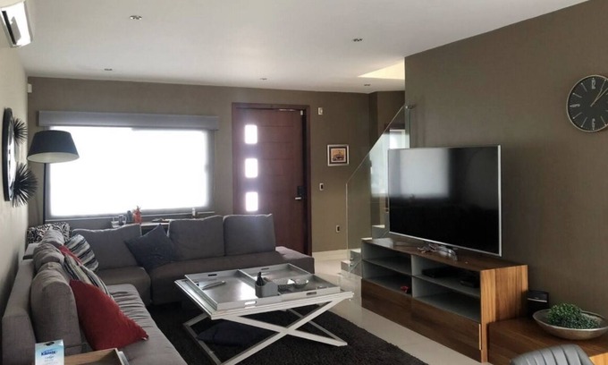 Zapopan House | Muraan House