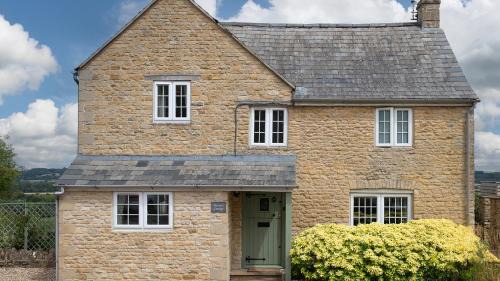 Clapton on the Hill House | Murray's Cottage