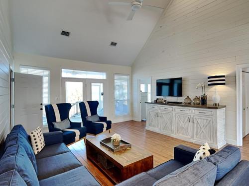 Gulf Shores House | Muskoka C